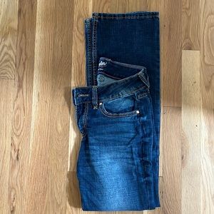Wrangler Boot Cut Dark wash jeans